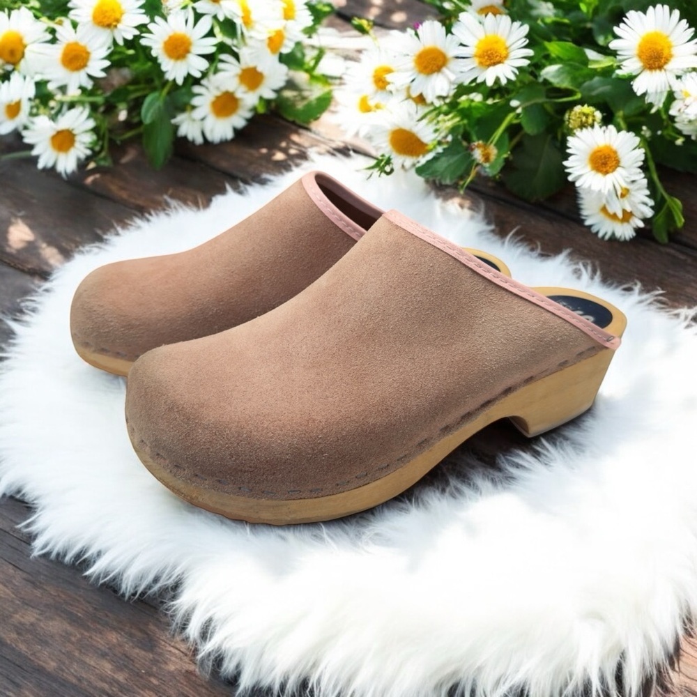 Vintage Sanita Orthopaedic Tan Suede Wood Heel Slip On Clog Shoe Size 39